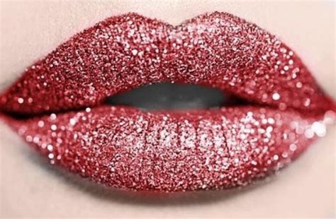 rouge à lèvres paillettes pour les fêtes